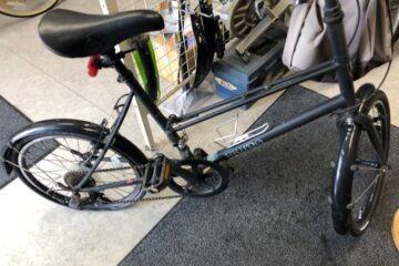 スポーツ車向け20×1.5のタイヤ在庫しました。仏チューブもあります